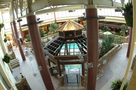 Holiday Inn Bloomington Airport South Mall Area by IHG
