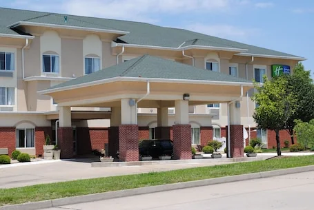 Holiday Inn Express Boonville by IHG