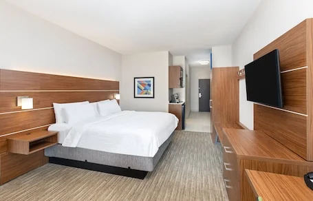 Holiday Inn Express Hotel & Suites Birmingham – Inverness by IHG