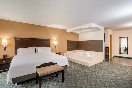 Holiday Inn Express Hotel & Suites Canton by IHG