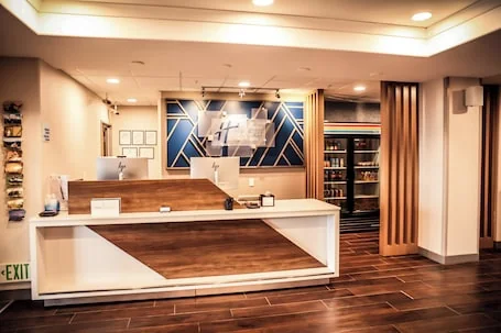 Holiday Inn Express Hotel & Suites Douglas by IHG