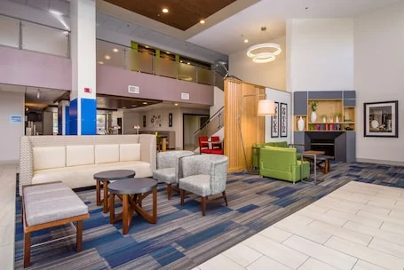 Holiday Inn Express Hotel & Suites Phoenix-Airport by IHG