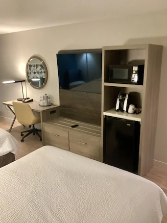 Holiday Inn Express Hotels & Suites Cocoa Beach by IHG
