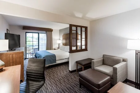 Holiday Inn Express & Suites Carpinteria by IHG