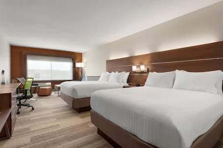 Holiday Inn Express & Suites Duluth North – Miller Hill by IHG