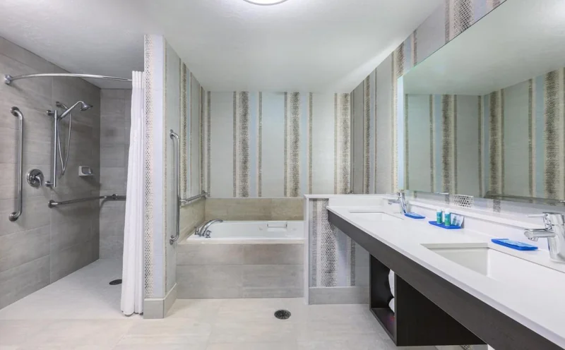 Holiday Inn Express & Suites Eugene Downtown – University, an IHG Hotel