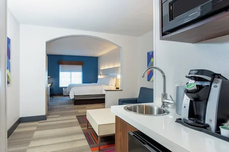 Holiday Inn Express & Suites, International Drive by IHG