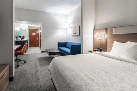 Holiday Inn Express & Suites Orange City – Deltona by IHG