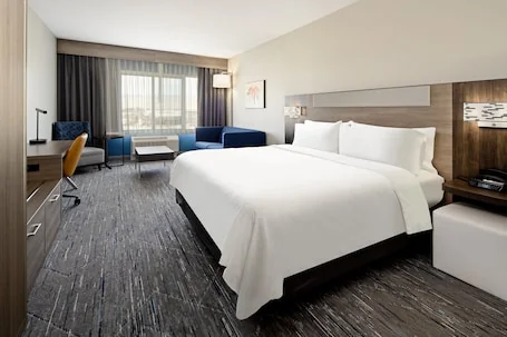 Holiday Inn Express & Suites Palm Desert – Millennium by IHG