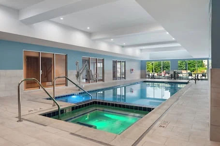Holiday Inn Express & Suites Pittsfield – Berkshires by IHG