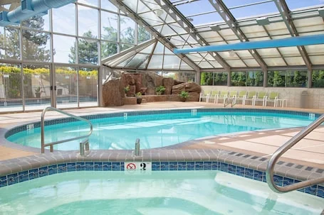 Holiday Inn Express & Suites Richland by IHG