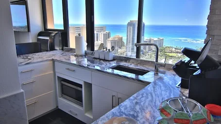 Holiday Inn Express Waikiki by IHG