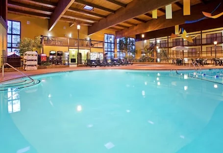 Holiday Inn St. Louis West Six Flags by IHG