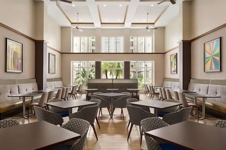 Homewood Suites by Hilton Orlando-International Drive/Convention Center