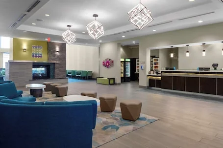 Homewood Suites by Hilton Phoenix Airport South