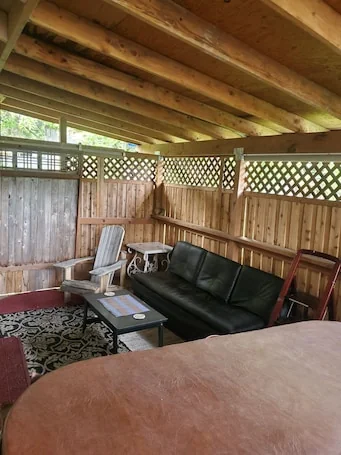 Hot Tub and King bed with 3 other beds