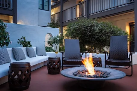 Hotel Pacific