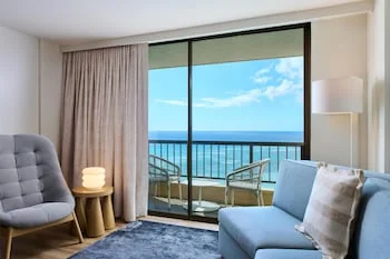 Hyatt Regency Waikiki Beach Resort & Spa