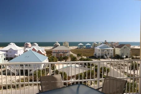 Indies 405 | 1BR/1BA Gulf-View Condo | Sleeps 6 | Balcony & Pool Access