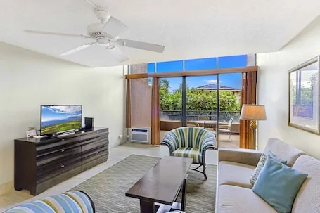 Kahana Villa
