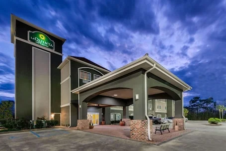 La Quinta Inn & Suites by Wyndham Broussard – Lafayette Area