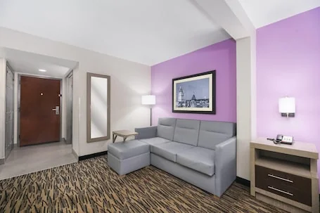 La Quinta Inn & Suites by Wyndham Clarksville