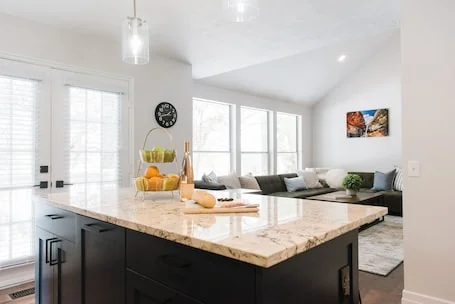 Large Home, 4 bds, 3.5 bths, complete remodeled: luxurious amenities..see pics