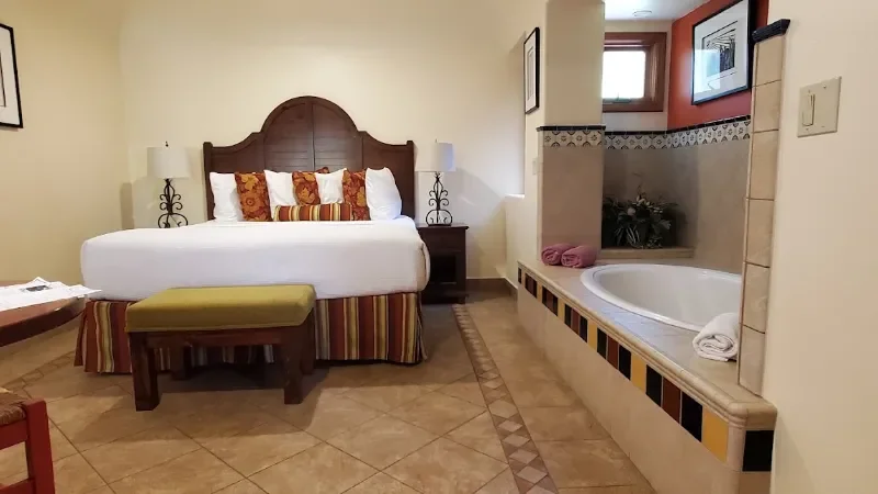 Los Arboles Hotel