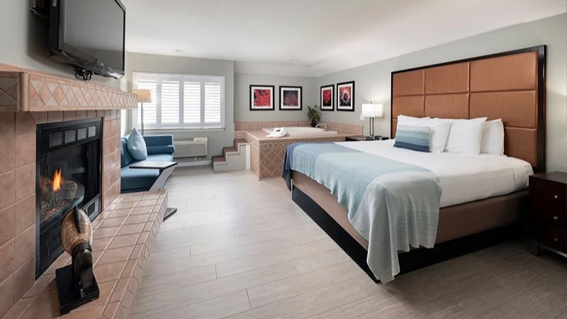 Mariposa Inn and Suites