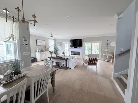 Marsh-View Retreat w/Hot Tub I Golf Cart Friendly I 15 Min to Dwntown Charleston