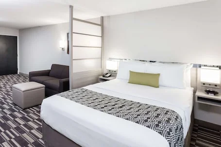 Microtel Inn & Suites by Wyndham West Fargo Medical Center