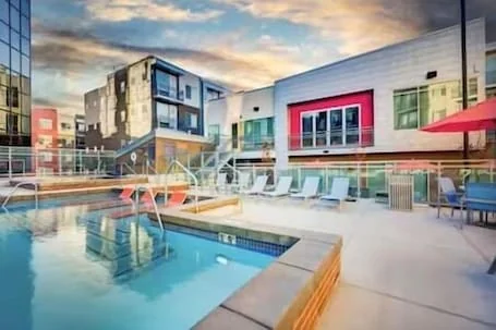 Modern Resort Inspired 2BR Apt w/ Pool/Gym/Hot Tub