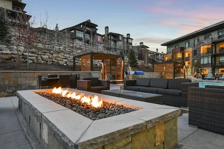 New 1 BR Residence in Canyons Village- Ski in/out! by RedAwning – Save 20% on 7+ Nights!