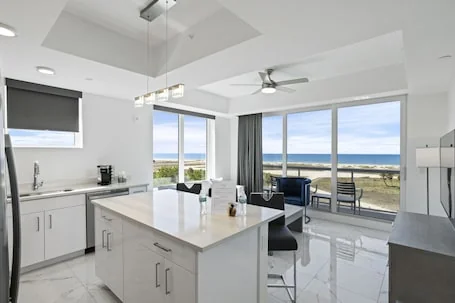Ocean Club Treasure Island Hotel