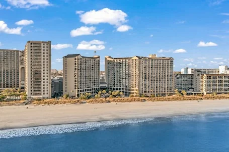 Oceanfront Condo with Lazy River