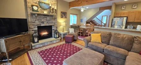 Our Heart’s Desire | Charming 3BR w/Hot Tub Near Wisp Resort
