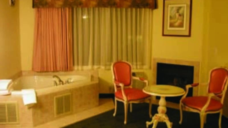 Palace Inn & Suites