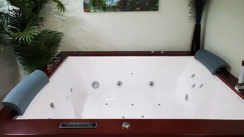 Pearson’s Pond Suites