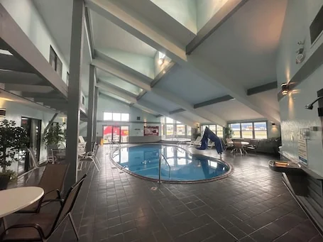 Pictured Rocks Inn & Suites