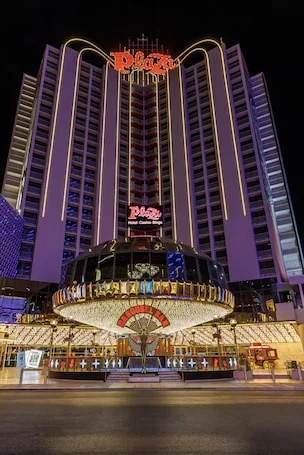 Plaza Hotel & Casino