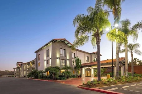 Ramada Suites by Wyndham San Diego/Hotel Circle Area