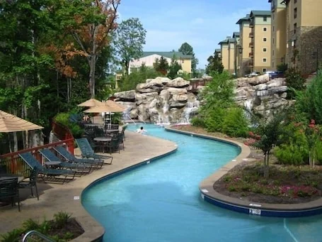 Riverstone 2BRcorner,Golf/ Mtn/River/indoor pool, 5min Ripken/LeConte/Dollywood