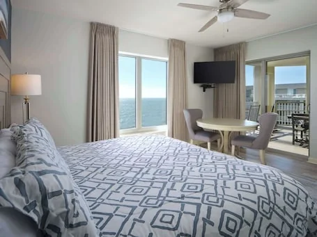 Royale Palms Condominiums