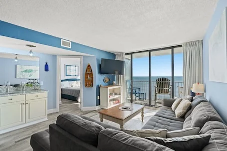 Sands Beach Club 726 – 2 Bed/2 Bath Condo – Ocean Front, Pools, Hot Tub, & Tennis Courts