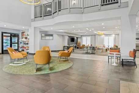 Spark by Hilton Mechanicsburg