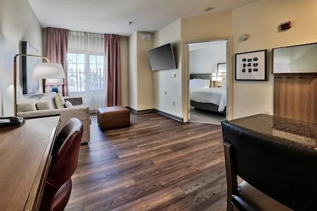 Staybridge Suites Albuquerque – Airport by IHG
