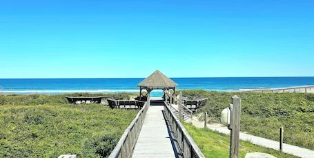 Steps to Duck Fun: Sunset Views, Resort Amenities! w/Beach Access!