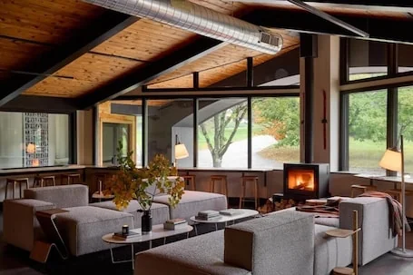 Stuga – King | Tälta Lodge, a Bluebird by Lark | with Recreation Path Access