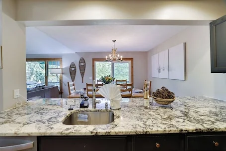 🏔️ Stylish Mountain Retreat Across from Camelback<br>Located in the highly desirable Northridge at Camelback community, this spacious and modern home is your ideal year-round getaway.