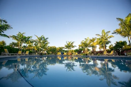 Sugarloaf Key Hotel at KOA Resort